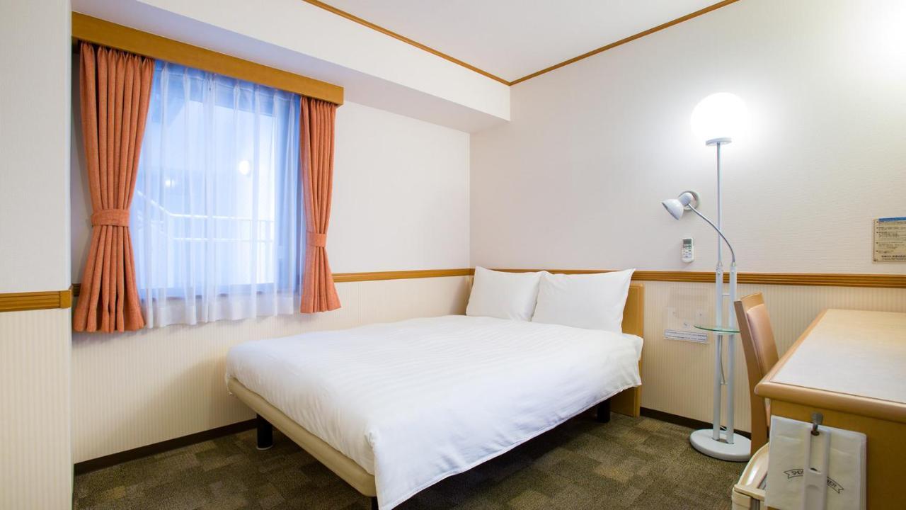 Toyoko Inn Kagoshima Chuo Eki Nishi Guchi Екстериор снимка