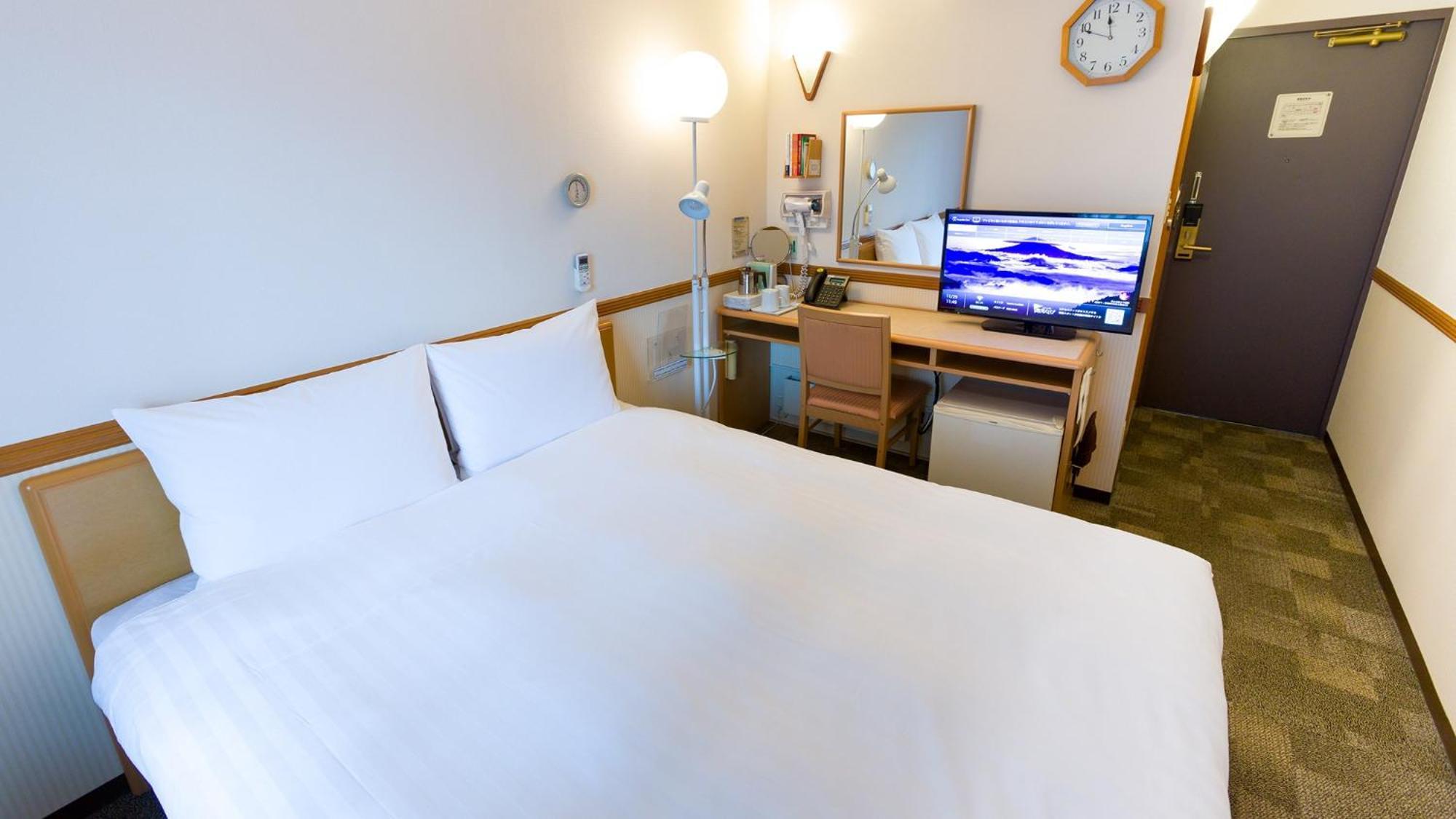 Toyoko Inn Kagoshima Chuo Eki Nishi Guchi Стая снимка