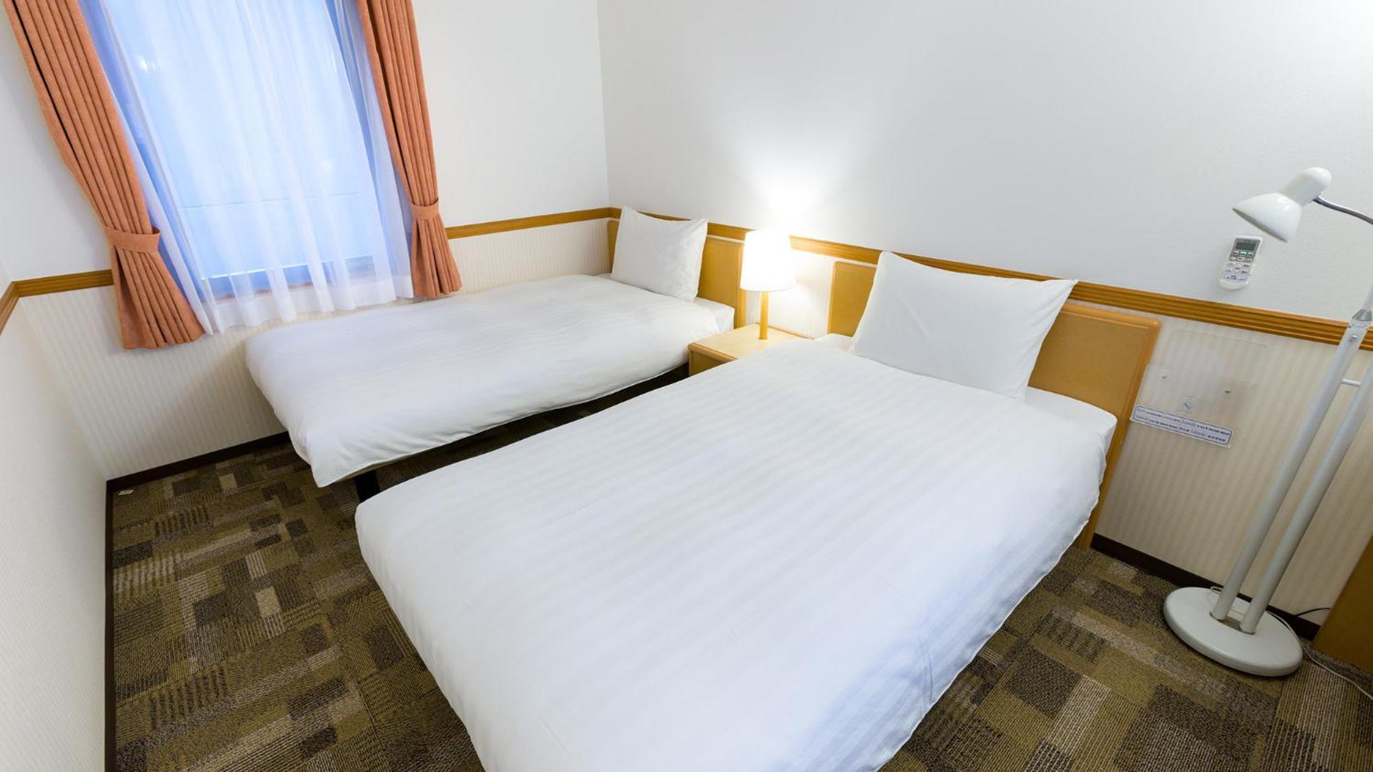 Toyoko Inn Kagoshima Chuo Eki Nishi Guchi Стая снимка