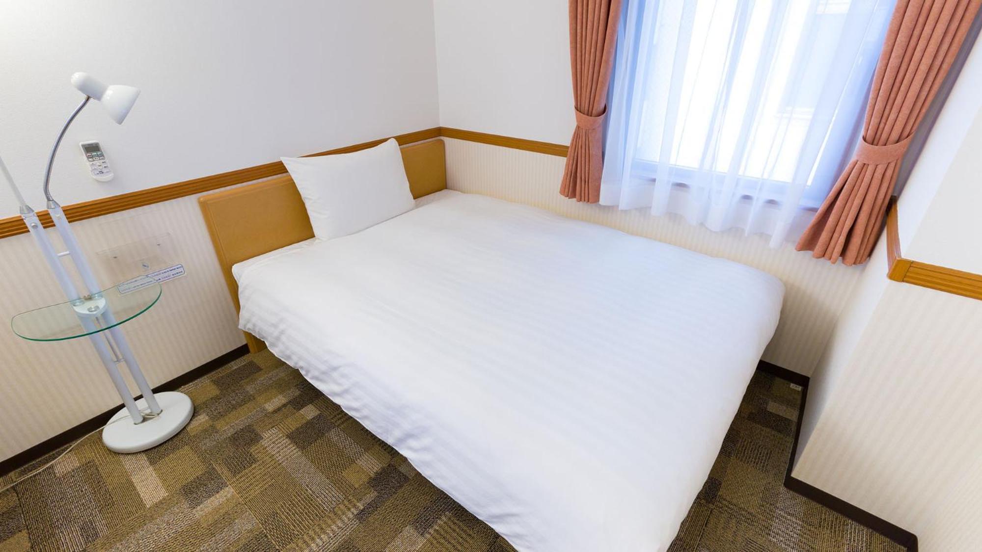 Toyoko Inn Kagoshima Chuo Eki Nishi Guchi Стая снимка